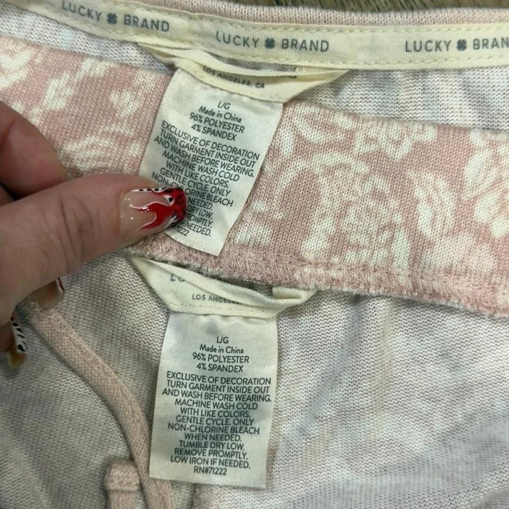Lucky Brand matching lounge set in a‎ dreamy faded pink paisley